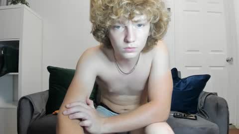 leo_wildd online show from 09-22-25, 07:10