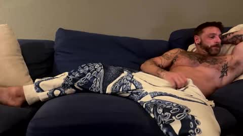 Snapshot of leobayne chatting on 11-16-25, 07:58 Leo Bayne online show from 11-16-25, 07:58