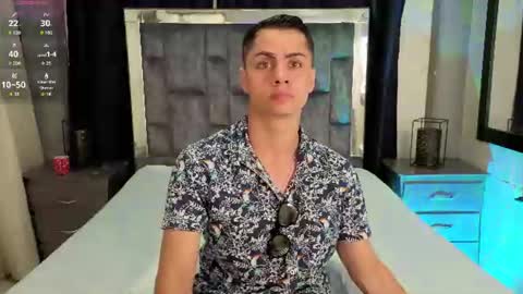 Snapshot of leomonnroe chatting on 07-20-26, 06:10 leomonnroe online show from 07-20-26, 06:10