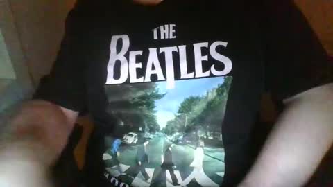 Snapshot of leon7069 chatting on 10-10-25, 06:40 Leon online show from 10-10-25, 06:40