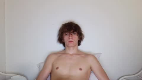 Snapshot of leon_heart666 chatting on 06-21-26, 02:30 Leon online show from 06-21-26, 02:30