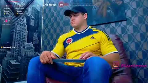 Snapshot of leon_ssmoron chatting on 06-18-26, 01:17 Leon Smoron online show from 06-18-26, 01:17