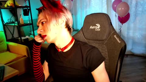 Leon online show from 02-08-25, 10:29