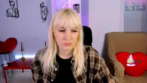 Leona online show from 11-30-25, 08:13