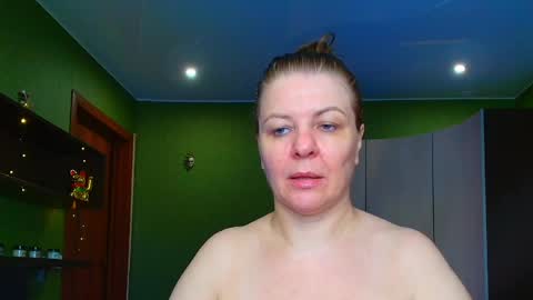 Leona tracie online show from 05-14-26, 03:35