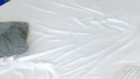 LUCY online show from 04-17-26, 09:18