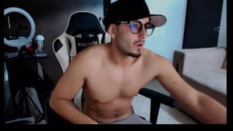 leonandresough online show from 10-15-25, 07:14