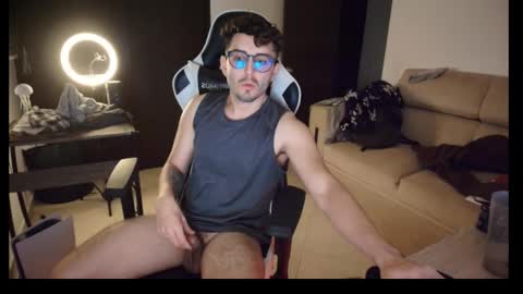 leonandresough online show from 10-24-25, 04:20