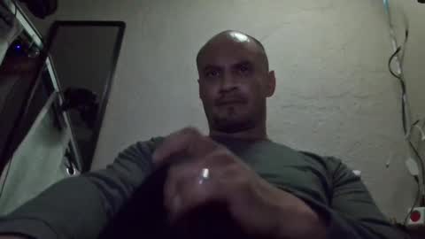 leonar0101 online show from 12-17-24, 07:37