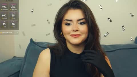 Mia online show from 09-26-25, 06:23