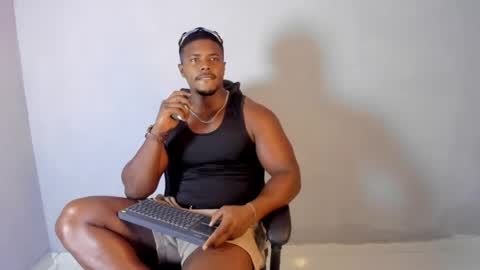 Snapshot of leonardo_jones1 chatting on 06-03-26, 01:19 Leandro jones online show from 06-03-26, 01:19