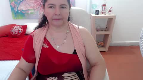 leonela   online show from 12-04-25, 03:54