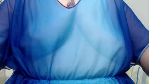 leonela   online show from 05-16-26, 12:51