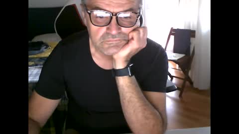 Snapshot of leonida62 chatting on 10-30-25, 08:38 leonida62 online show from 10-30-25, 08:38