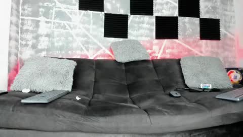 Snapshot of leonidas_k18 chatting on 06-23-26, 03:26 ANDRES online show from 06-23-26, 03:26