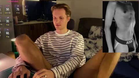 Snapshot of leonnextdoor chatting on 02-13-26, 09:55 Leon online show from 02-13-26, 09:55