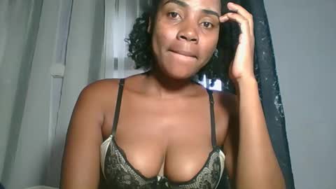 Snapshot of leonnida chatting on 04-05-26, 09:39 leonnida online show from 04-05-26, 09:39