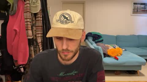 Snapshot of leonvampire chatting on 02-02-26, 03:00 Leon online show from 02-02-26, 03:00