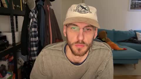 Snapshot of leonvampire chatting on 02-19-26, 03:30 Leon online show from 02-19-26, 03:30