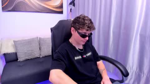 Leo  online show from 12-04-25, 05:06