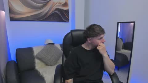 Leo  online show from 01-18-26, 03:54