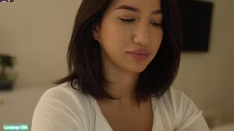 Snapshot of leoramallis chatting on 02-22-25, 05:13 Leora online show from 02-22-25, 05:13