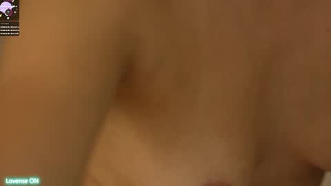 Snapshot of leoramallis chatting on 02-25-25, 08:09 Leora online show from 02-25-25, 08:09