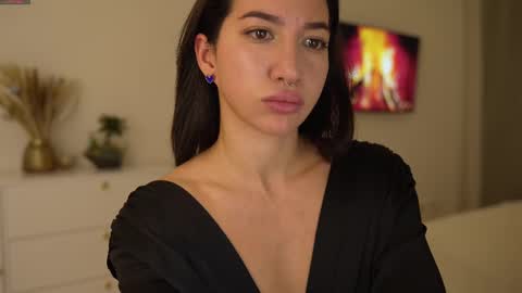 Snapshot of leoramallis chatting on 03-02-25, 04:21 Leora online show from 03-02-25, 04:21
