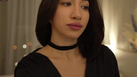 Snapshot of leoramallis chatting on 03-09-25, 05:28 Leora online show from 03-09-25, 05:28