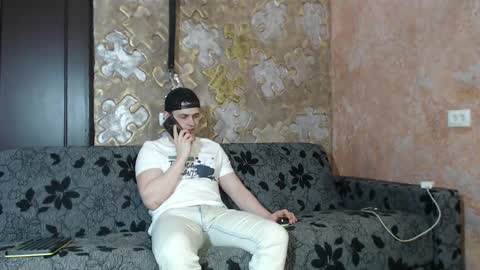 leoroman online show from 02-22-25, 08:29