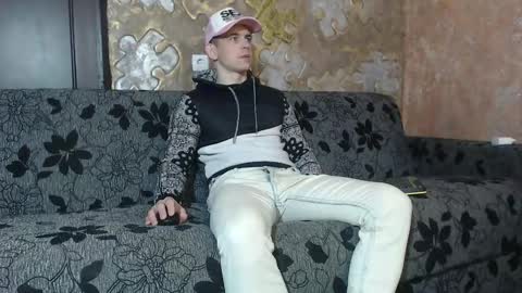 leoroman online show from 10-26-25, 08:31