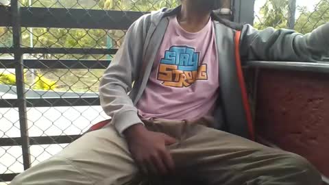 Leo online show from 03-24-26, 02:49