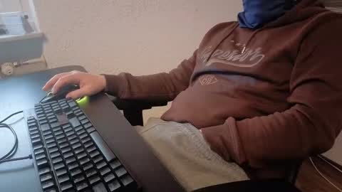 Leroy online show from 11-20-25, 08:25