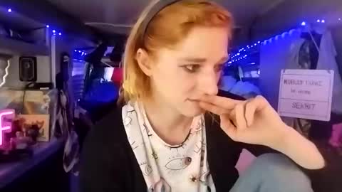 LesleyGumGrass- The Boring Trans girl online show from 03-04-25, 04:09