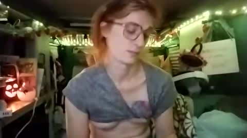 LesleyGumGrass- The Boring Trans girl online show from 11-08-25, 12:22