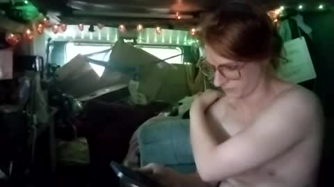 Snapshot of lesleygumgrass chatting on 05-15-26, 02:46 LesleyGumGrass- The Boring Trans girl online show from 05-15-26, 02:46