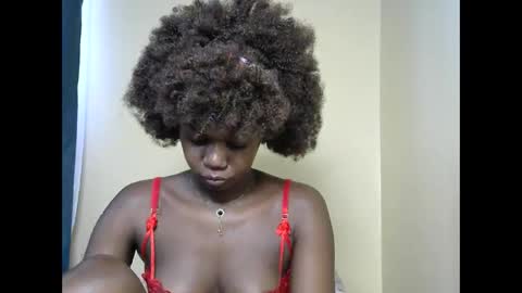 Snapshot of leslie_bebby2 chatting on 03-09-25, 01:04 leslie online show from 03-09-25, 01:04