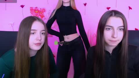 leslie_bird online show from 04-13-26, 08:53