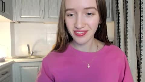  LESLIE   online show from 12-15-25, 07:29