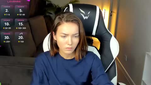 Leslie online show from 06-11-26, 01:49