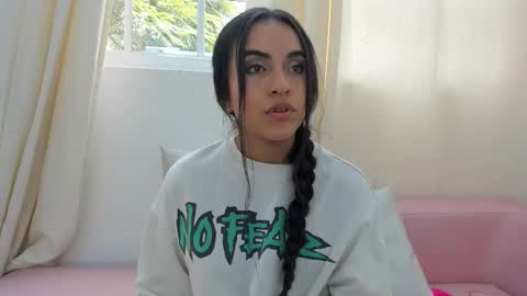 LeslieBush online show from 11-07-25, 03:23