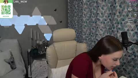 Snapshot of lesliekorfs chatting on 02-28-25, 10:39 LeslieKorfs online show from 02-28-25, 10:39