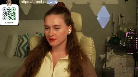 Snapshot of lesliekorfs chatting on 10-18-25, 07:36 LeslieKorfs online show from 10-18-25, 07:36