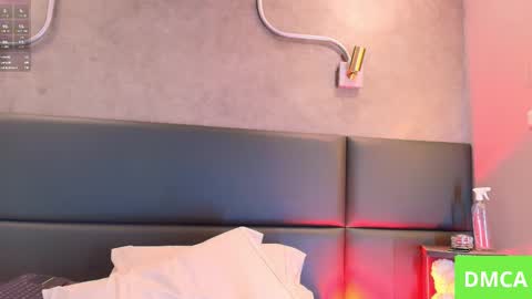 Lesly online show from 03-12-25, 01:51