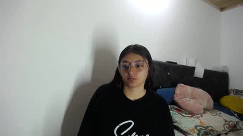 Snapshot of lessliee chatting on 12-05-24, 11:05 lessliee online show from 12-05-24, 11:05