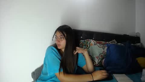 Snapshot of lessliee chatting on 12-06-24, 04:17 lessliee online show from 12-06-24, 04:17