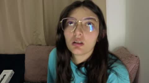 lessliee online show from 04-19-26, 07:51