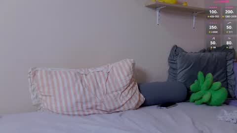 Lessy online show from 07-21-26, 03:31