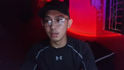 Snapshot of lesteryooo chatting on 03-29-26, 10:26 lesteryooo online show from 03-29-26, 10:26