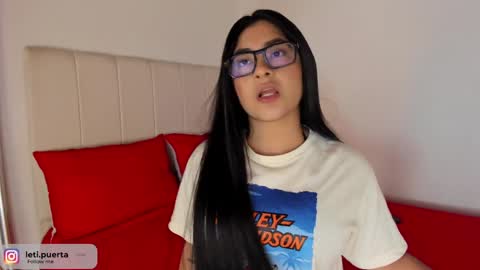 Snapshot of leticiaroldan chatting on 02-26-25, 12:49 Leticia online show from 02-26-25, 12:49